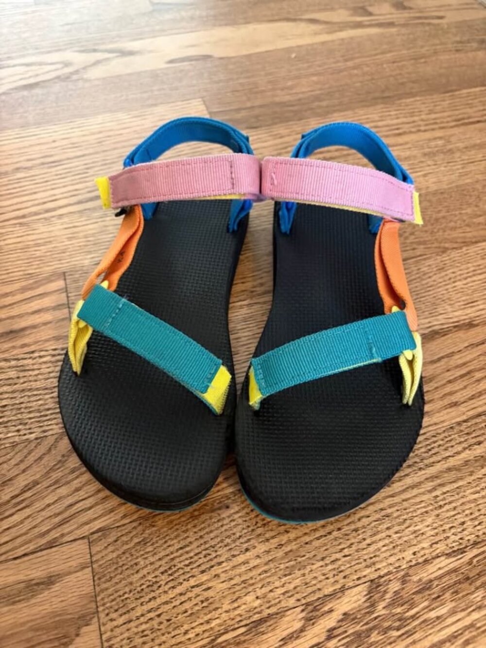 Girls Multicolor Tevas Size 4 Youth
